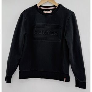 Hunter Women's Black Crewneck Embossed Logo Pullover Sz M Preppy‎ Portugal Flaw